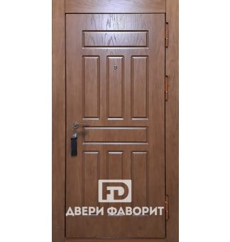 металлическая дверь в квартиру с тремя петлями на подшипниках