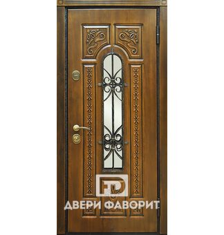 стальная дверь с ковкой и стеклом в коттедж, отделка филенчатый МДФ, трехконтурный уплотнитель