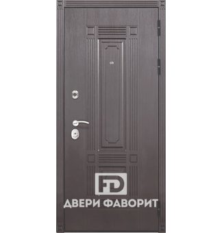 Дверь уличная с отделкой МДФ (3 петли