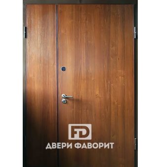 двустворчатая недорогая дверь от производителя